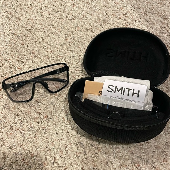 Smith Bobcat Photochromic Sunglasses - Picture 1 of 3